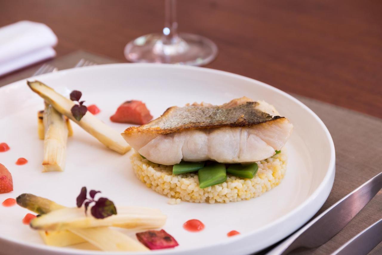 Hotel Restaurant Spa Disini Montpellier Est, The Originals Relais Castries Ngoại thất bức ảnh